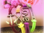 Love on Bracelet