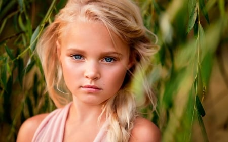 little girl - dainty, pretty, people, blue, eyes, blonde, pure, pink, child, fair, face, nice, bonny, kid, childhood, sightly, DesktopNexus, beautiful, photography, girl, beauty, lovely, sweet, baby, Belle, comely, green, cute, little, adorable