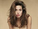 Angelina-Jolie-lush-hairs.