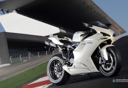 Ducati 1198 - ducati, moto, pista, 1198, bonita