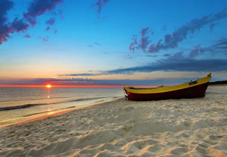 Beautiful View - beaches, view, sky, beautiful, blue, sunset