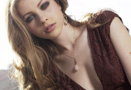 Michelle Trachtenberg - actress, female, pretty young face, blond long hair, blue eyes, sexy dress