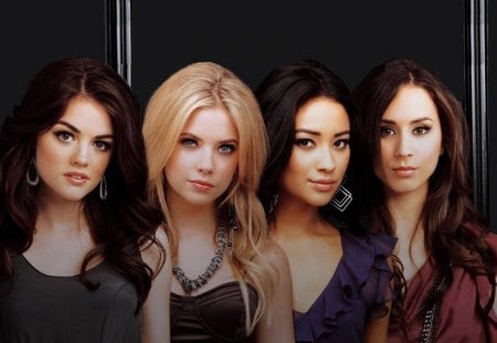 Pretty Little Liars - shay mitchell, pretty little liars, troin bellisario, actress, lucy hale, beautiful, ashley benson, model