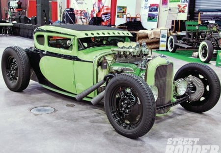 Autorama Extreme - chopped, lite green, black rims, hot rod