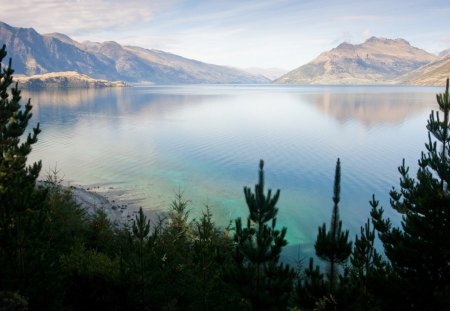 LAGO TRANQUILO - arvores, lago, azul, natureza