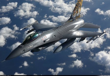 f-16 - f, r, s