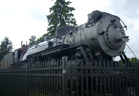 Locomotive 4000 - wisconsin, lacrosse, trains, parks