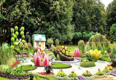 Garden Masterpiece - garden, flower, unique, display, nature, original, art