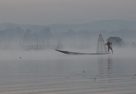 PESCADOR - barco, pescador, natureza, lago