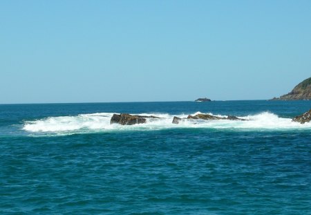 Ocean Break Pacific Ocean - nature, water, ocean, rocks