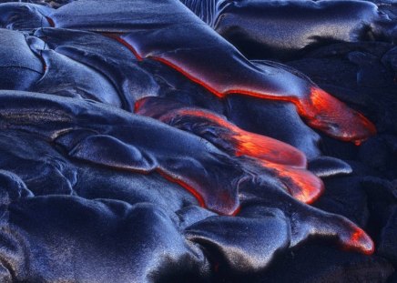 MOLTEN LAVA - lava, textures, nature, volcano, fire, photography, mountains, eruptions