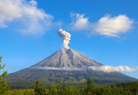 SEMERU VOLCANO