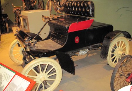 1902 Cadillac at the museum