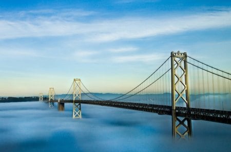 Ponte sob a nevoa - ponte, nevoa, ceu, neblina