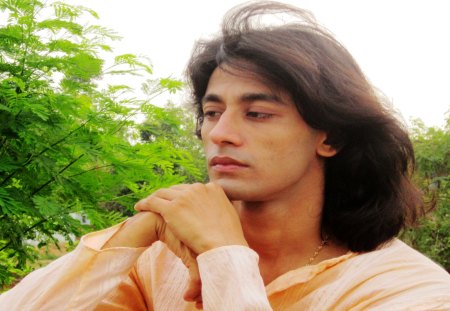 Rajkumar Patra pondering 2012 summer wallpaper widescreen - summer sherwani, rajkumar bengali actors, summer action, long hairstyles fashion