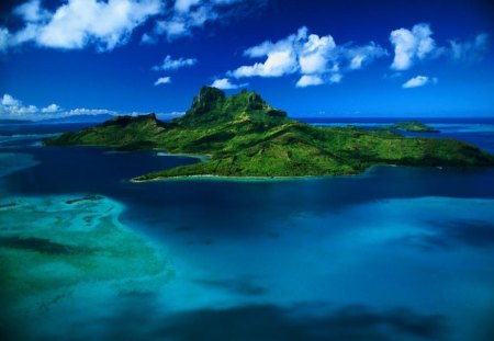 dark blue water - water, sea, green mountain