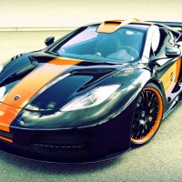 2013 McLaren MP4-12C