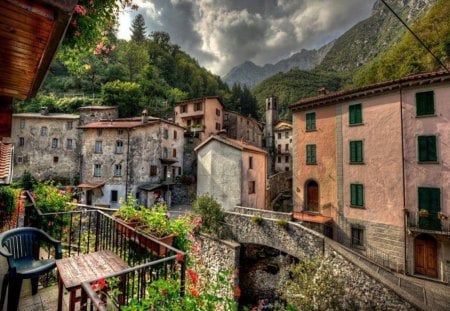 A Pretty Village in Italy - stone, village, ancient, italy, historical, homes, old