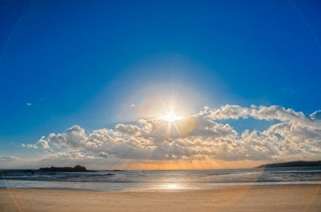 Beautiful Place - summer, amazing, beach, splendor, island, sunrise, sand, sunrays, view, ocean waves, paradise, sky, clouds, sunlight, beautiful, sunbeams, sea, summer time, beauty, colors, lovely, ocean, nature, sunset, tropical, rays, waves, tropical beach, peaceful