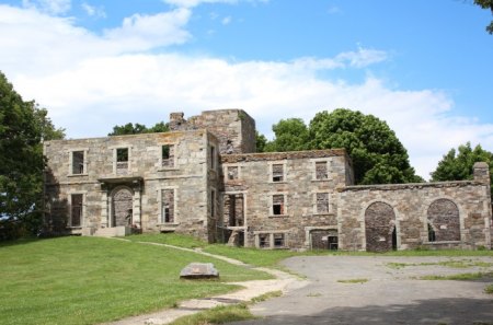 Old Castle - broken, maine, castle, old