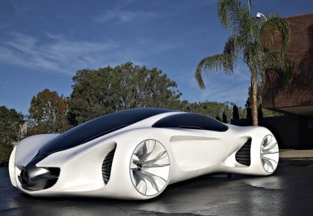 MERCEDES BENZ CONCEPT - benz, cars, autos, kool, mercedes, white, concept, car, mercedesbenz, auto