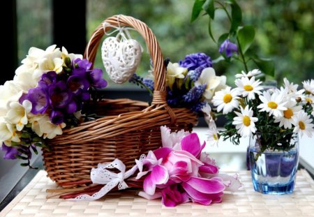 Flowers - blooms, blossoms, delicate, heart, beautiful, lovely, petals, flowers, basket, nature, soft, plants