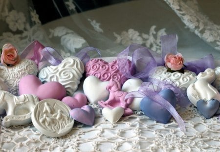 Souvenirs - souvenirs, tenderness, purple, ribbon, pink, still life, memory, hearts