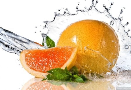 GRAPEFRUIT SPLASH - juicy, photography, citrus, water, food, splashes, fruit