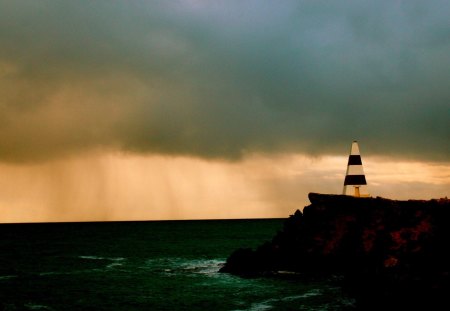 FAROL - luz, noite, farol, mar, nuvens