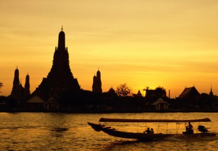 Wat Arun Temple, Bangkok, Thailand - kahasa, mistral, aviskey, kuhleeting123