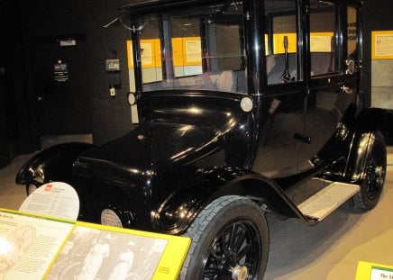 1920 Detroit Electric Brougham - car, black, photography, yellow, wheels