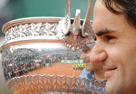 Roger Federer - male, smile, good pic, silver cup, face, tennis player