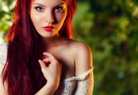 redhead beauty - girls, nice, woman, women, beauty, redhead, marvellous, lips, female, people, angel, great, redhead beauty, wonderful, super, model, face, amazing, pretty, cute, skyphoenixx1, adorable, girl, wallpaper, stunning, outstanding, picture, beautiful, sweet, awesome, fantastic