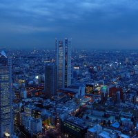 shinjuko tokyo japan at dusk