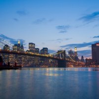 brooklyn bridge at dusk