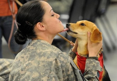 Welcome Home Mom - marines, marine corps, recon, usmc