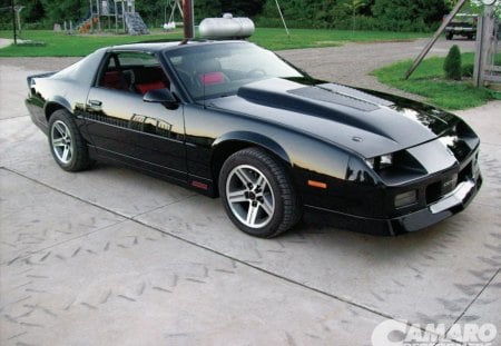 1985 IROC Z28 - bowtie, chevy, black, gm