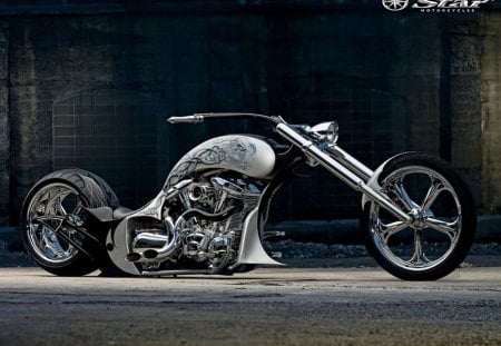 ROLLING THUNDER - motorcycle, bikes, art, custom