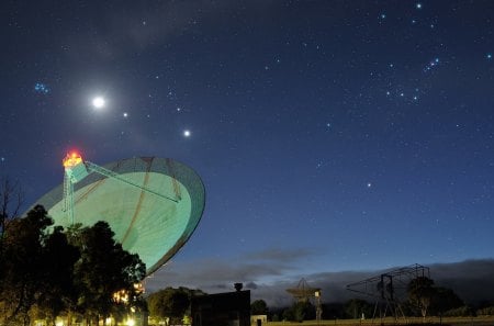 Beautiful Night - amazing, splendor, night, stars, space, jupiter, view, sky, moon, beautiful, venus, lanterns, beauty, lovely, nature, lights, telescope, peaceful