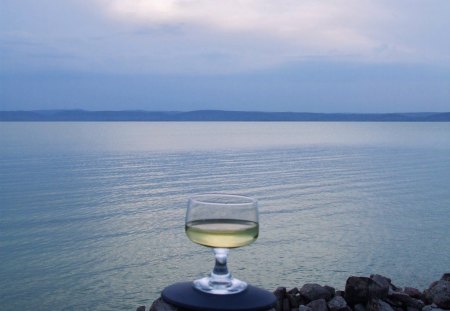 EVENING WINE - horizons, waterscapes, evening, food, sea, ocean, wines, leisure, dusk, glass