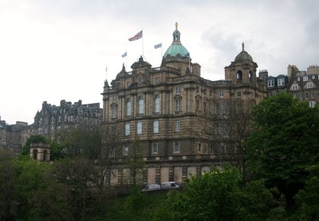 Scotland vacation - Monuments, trees, flags, green, photography, park