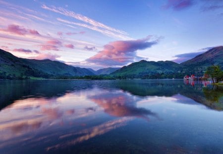 Beautiful Place - amazing, boat, splendor, sunrise, reflection, view, lake, sky, clouds, trees, water, beautiful, beauty, colors, lovely, tree, boats, colorful, nature, sunset, mountains, peaceful