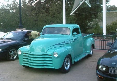 GREAT TRUCK!!!!! - fast, classic, cool, old