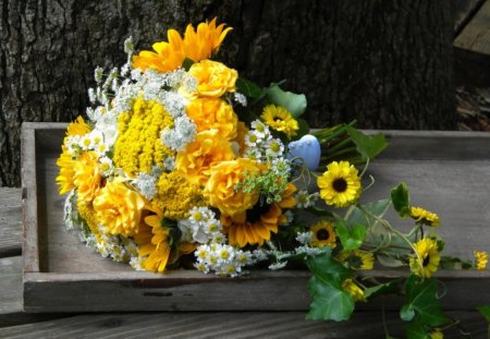 Burst of Sunshine Bouquet - white, vine, floral, black eyed susan, yellow, design, daisy, mums