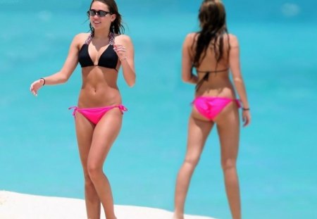 Miley Cyrus - Bikini - cyrus, shades, beautiful, singer, actress, bikini, model, miley, miley cyrus