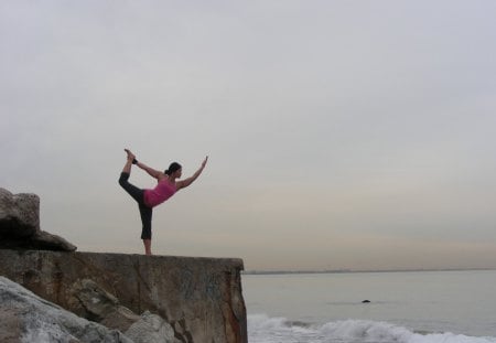 Dancer's Pose - waves, pose, sea, dancer