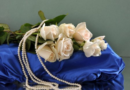 White roses and pearls - petal, nature, silk, rose, flower, pearl