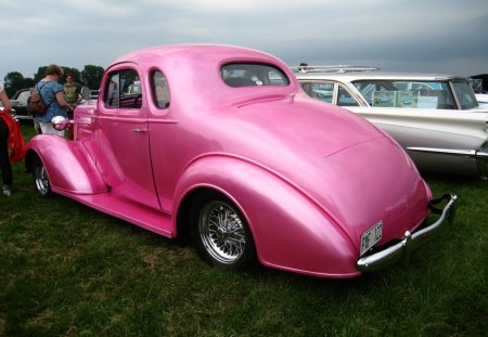 Nasco Yankee Meet 2012 - people, grass, car, pink