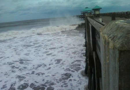 Hurricane Irene @ Folly Pier - nature, hurricane, pier, waves