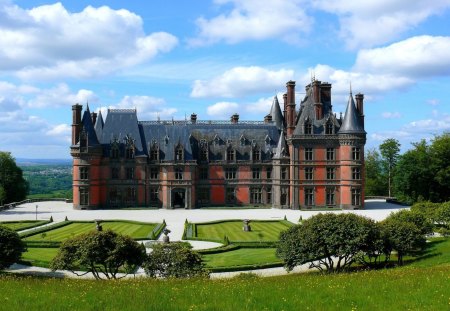 Castle in Scotland - big, architecture, uk, highlands